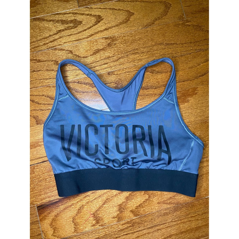 Victoria Sport Gray and Black Sports
Bra Size‎ Small